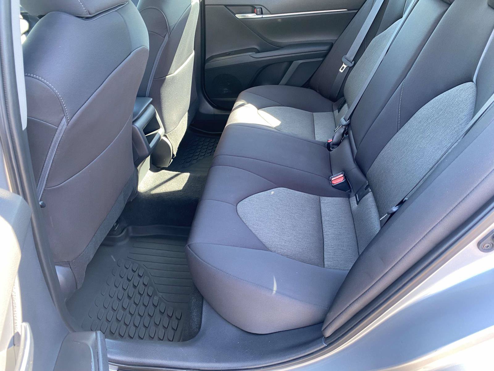 Used 2022 Toyota Camry LE FWD image 11