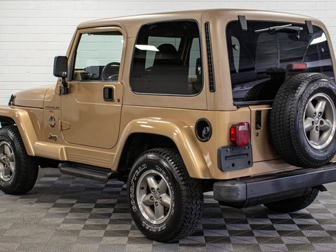 Used 1999 Jeep Wrangler Sahara AWD/4WD image 5