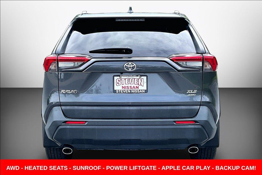 Used 2020 Toyota RAV4 XLE Premium AWD/4WD image 5
