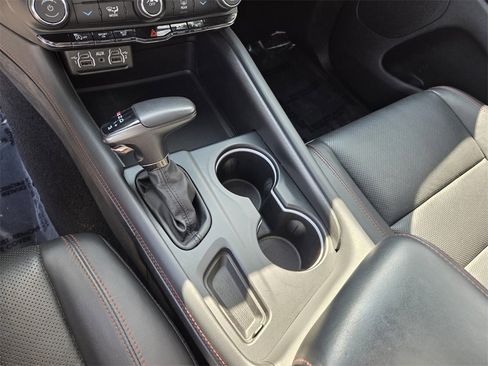 Used 2024 Dodge Durango GT image 29