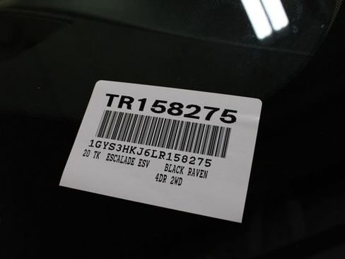 Used 2020 Cadillac Escalade ESV Luxury RWD image 40