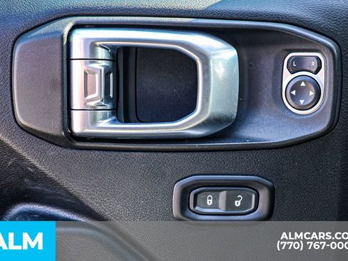 Used 2019 Jeep Wrangler Unlimited Sport S image 46