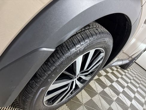 Used 2024 Nissan Pathfinder Platinum w/ Cargo Package image 36