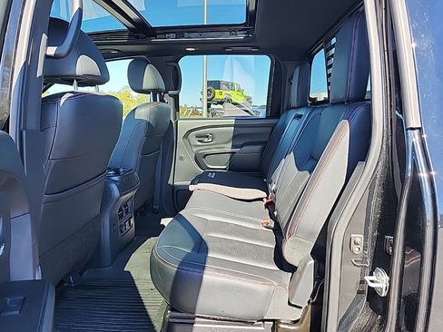 Used 2024 Nissan Titan PRO-4X w/ Pro-4x Convenience Package image 18