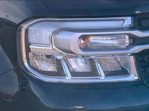 Used 2022 Ford Maverick Lariat w/ Lariat Luxury Package AWD/4WD image 28