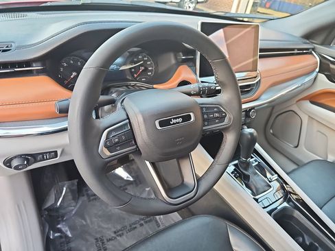 Certified 2023 Jeep Compass Limited image 15