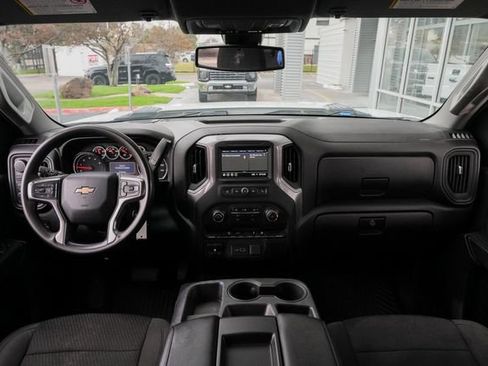 Used 2021 Chevrolet Silverado 2500 Custom w/ Custom Value Package image 40