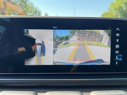 Used 2022 Mercedes-Benz GLS 450 4MATIC image 23