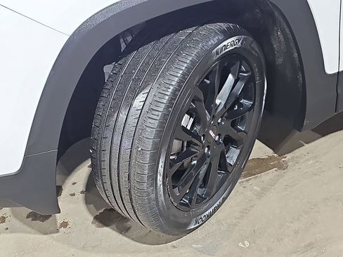 Certified 2024 GMC Terrain SLE w/ Driver Convenience Package image 37