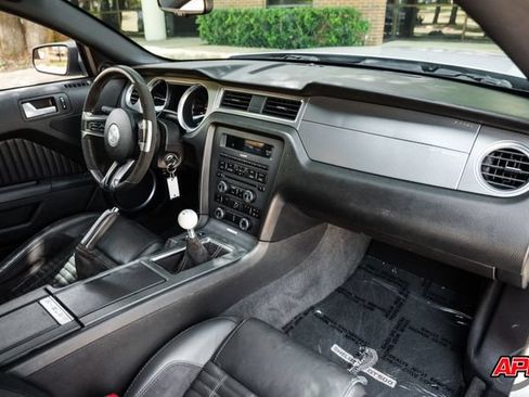 Used 2011 Ford Mustang Shelby GT500 w/ SVT Performance Pkg RWD image 19