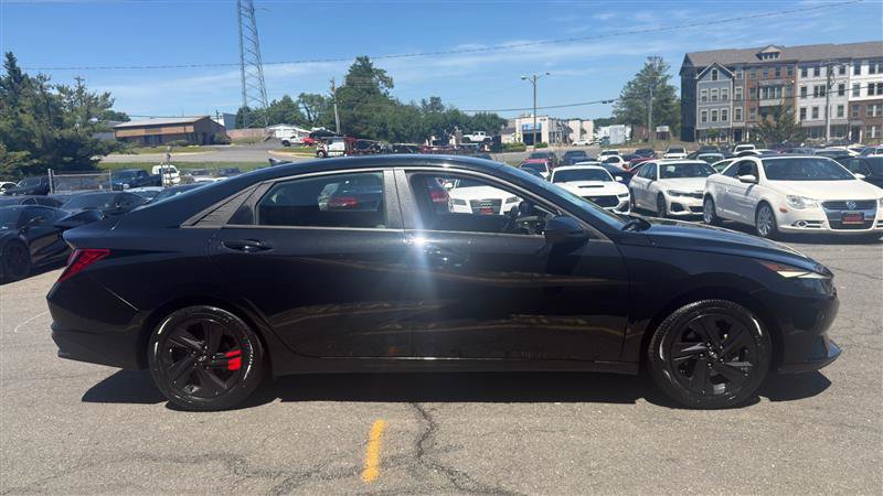 Used 2021 Hyundai Elantra SEL w/ Convenience Package FWD image 12