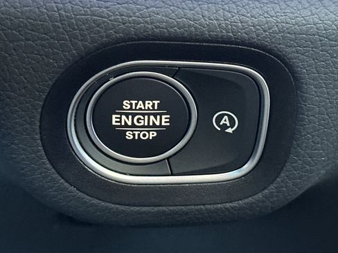 Used 2026 Mercedes-Benz GLE 450 4MATIC image 22