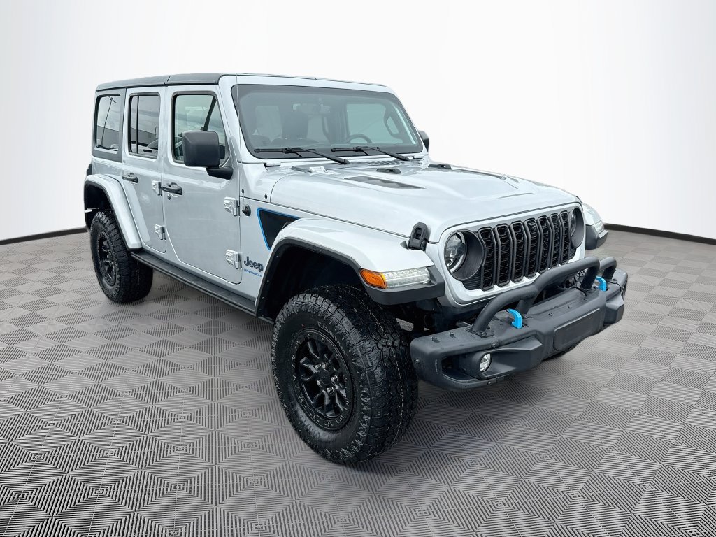 Used 2023 Jeep Wrangler Unlimited Rubicon 4xe AWD/4WD image 4