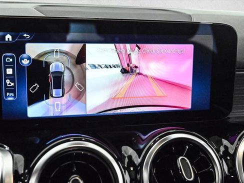 New 2026 Mercedes-Benz GLB 250 4MATIC image 15