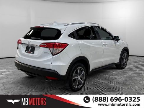 Used 2021 Honda HR-V EX image 3