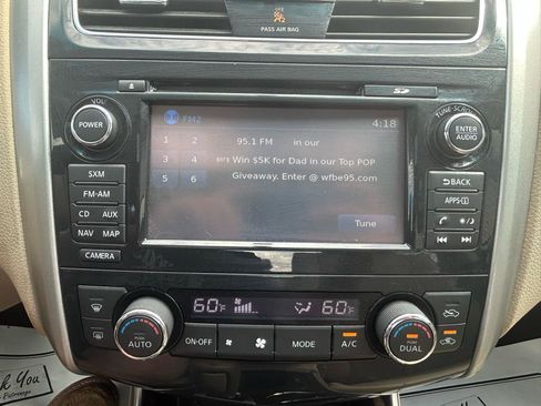 Used 2015 Nissan Altima 2.5 SL w/ Technology Package FWD image 23