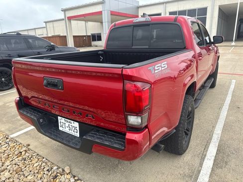 Used 2022 Toyota Tacoma SR w/ SR Convenience Package RWD image 2