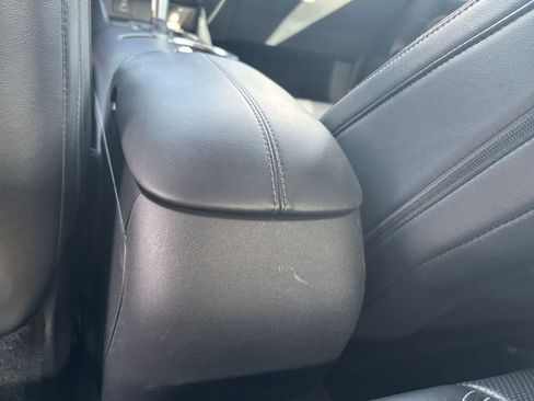 Used 2024 Ford Mustang Premium image 25