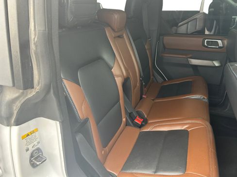 Used 2023 Ford Bronco Outer Banks AWD/4WD image 18