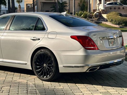Used 2017 Genesis G90 5.0 Ultimate AWD/4WD image 5