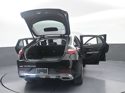 Used 2025 Mercedes-Benz GLC 300 4MATIC image 76