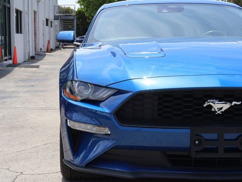Used 2022 Ford Mustang Coupe RWD image 11