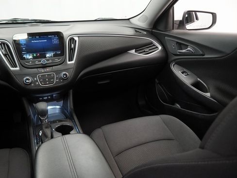 Used 2024 Chevrolet Malibu LT image 30