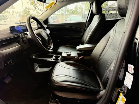 Used 2023 Ford Mustang Mach-E Premium image 5