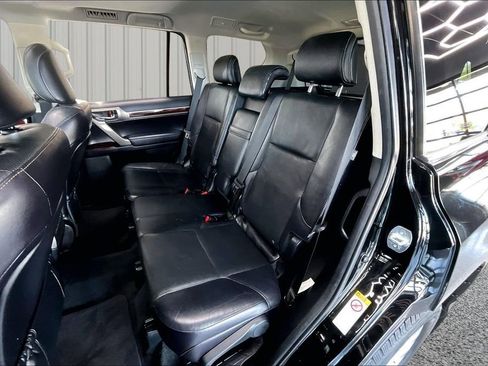 Used 2016 Lexus GX 460 w/ Premium Package AWD/4WD image 22