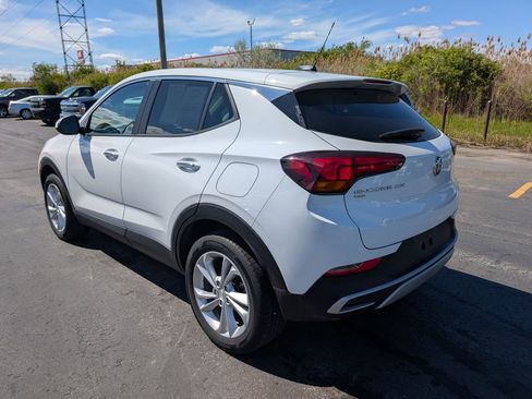 Used 2023 Buick Encore GX Preferred w/ Cold Weather Comfort Package AWD/4WD image 7