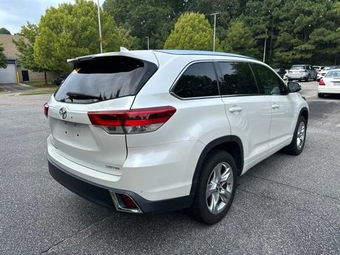 Used 2019 Toyota Highlander Limited FWD image 5