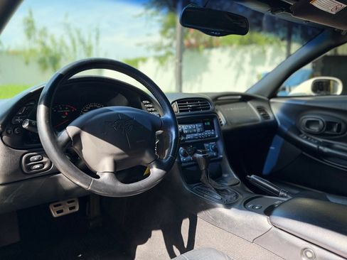 Used 2001 Chevrolet Corvette Convertible w/ Preferred Equipment Group2 RWD image 22