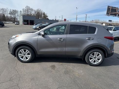 Used 2018 Kia Sportage LX w/ LX Popular Package image 5