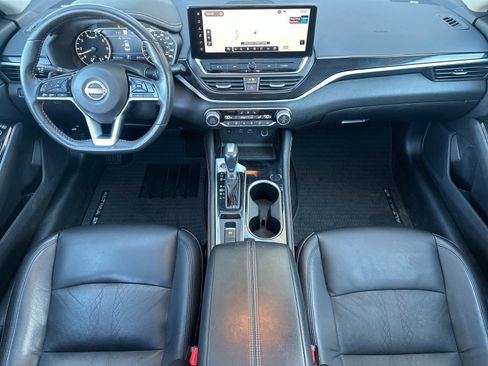 Used 2023 Nissan Altima 2.0 SR FWD image 14