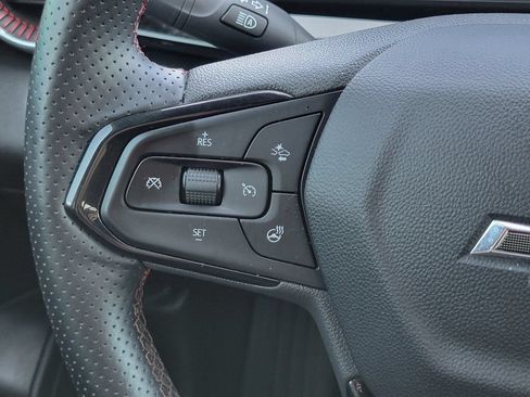 Used 2025 Chevrolet Trax RS w/ Driver Confidence Package FWD image 26