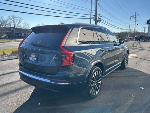 Used 2025 Volvo XC90 B6 Plus image 5