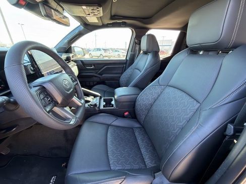 Used 2025 Toyota Tacoma Limited image 24