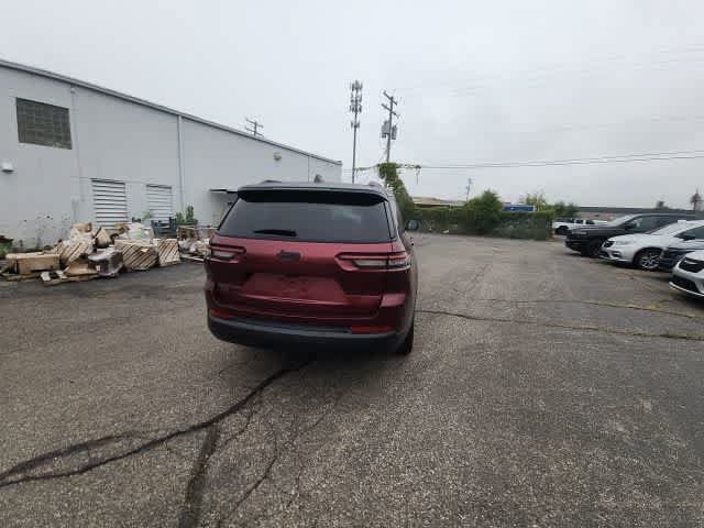 Used 2023 Jeep Grand Cherokee L Laredo AWD/4WD image 14