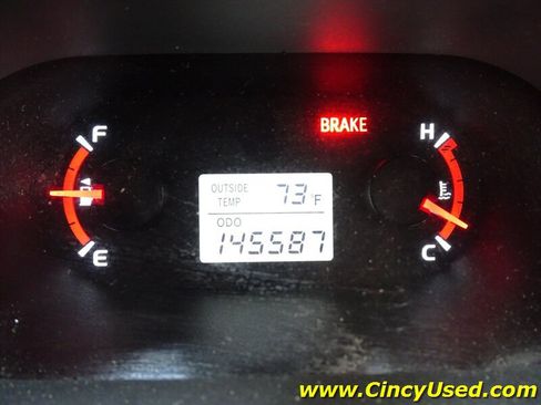 Used 2010 Toyota Matrix S FWD image 23