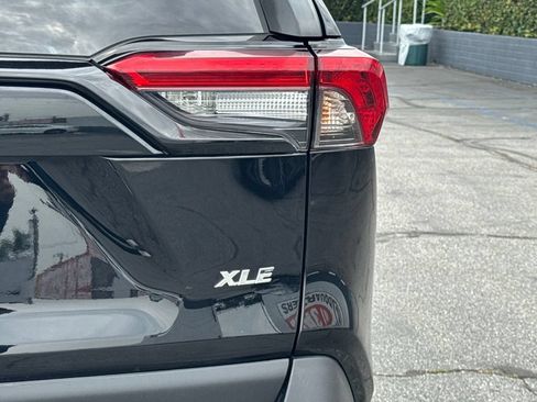 Used 2024 Toyota RAV4 XLE FWD image 15