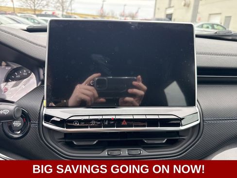 New 2026 Jeep Compass Latitude image 15