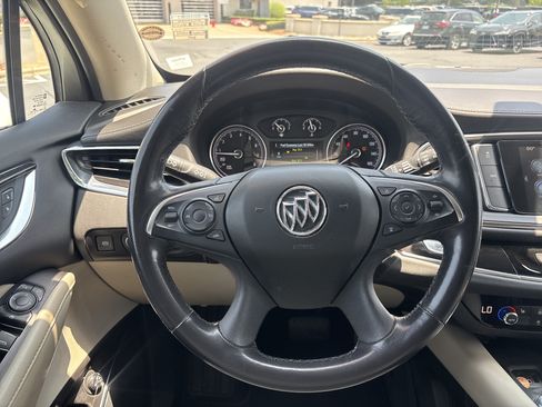 Used 2019 Buick Enclave Essence AWD/4WD image 18