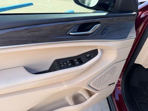 Used 2021 Jeep Grand Cherokee L Limited w/ Trailer Tow Group (B) image 15