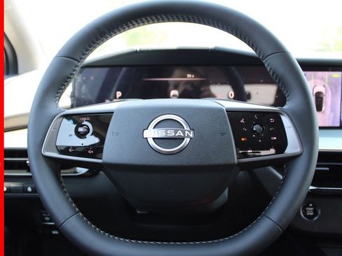 New 2025 Nissan Murano SL image 22