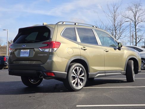 Used 2023 Subaru Forester Limited image 27