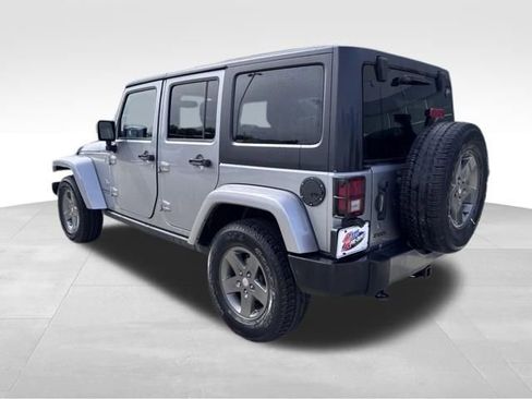 Used 2015 Jeep Wrangler Unlimited Sport AWD/4WD image 3