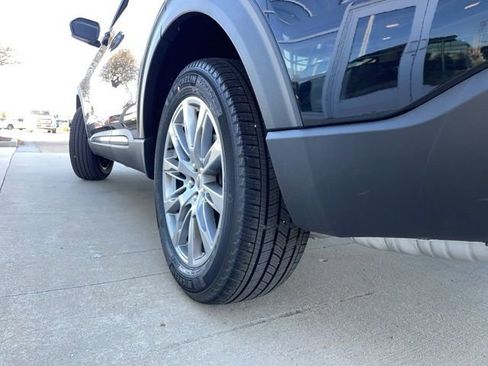 New 2026 Ford Explorer Active w/ Active Comfort Package image 18