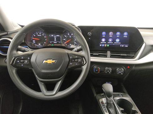 Used 2024 Chevrolet Trax LS w/ Driver Confidence Package FWD image 22