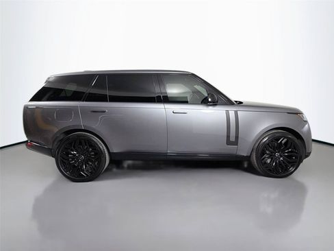 Used 2024 Land Rover Range Rover Long Wheelbase SE AWD/4WD image 4