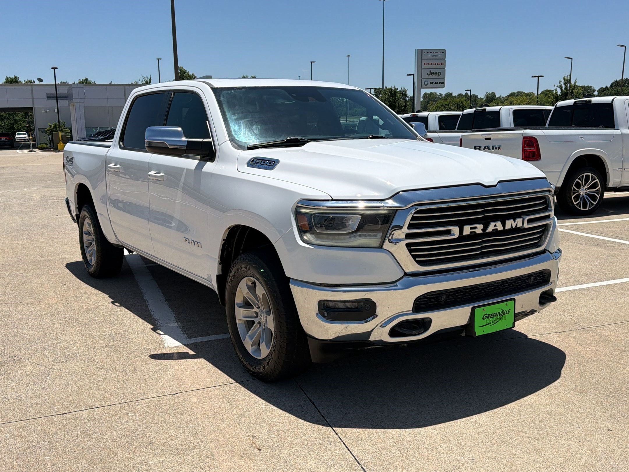 Used 2023 RAM 1500 Laramie AWD/4WD image 7